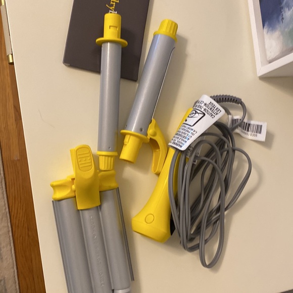 The Mixologist Interchangeable Styling Iron - Picture 2 of 3